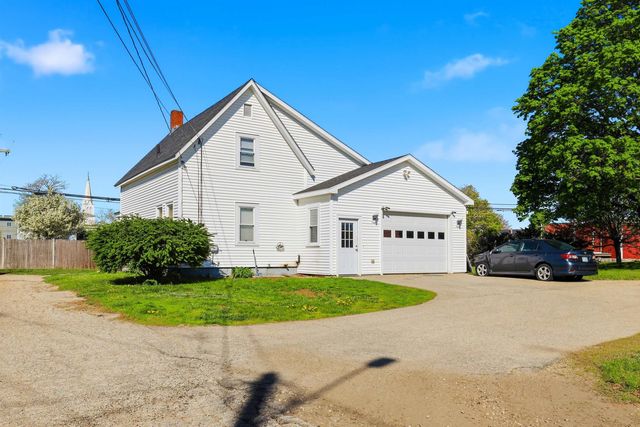 7 Wallace Street, Rochester, NH 03839