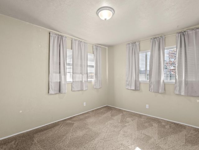 4430 N Teilman Avenue, Fresno, CA 93705