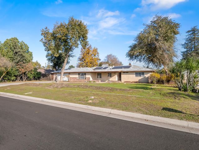 4430 N Teilman Avenue, Fresno, CA 93705