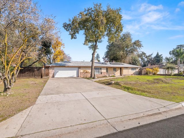 4430 N Teilman Avenue, Fresno, CA 93705