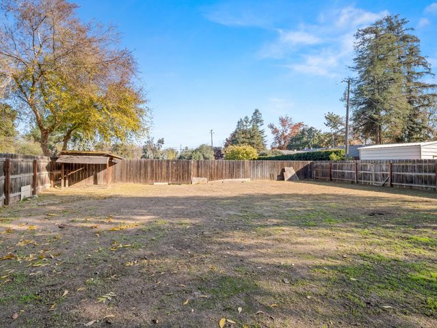 4430 N Teilman Avenue, Fresno, CA 93705
