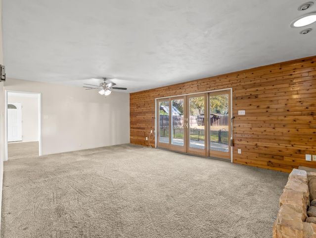 4430 N Teilman Avenue, Fresno, CA 93705