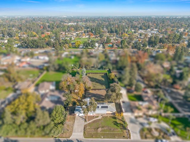 4430 N Teilman Avenue, Fresno, CA 93705