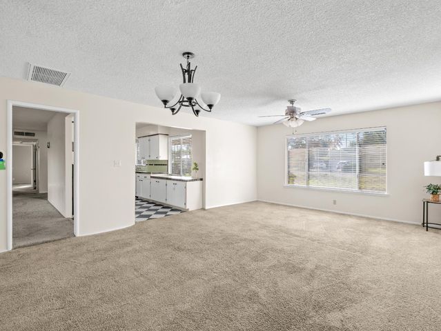 4430 N Teilman Avenue, Fresno, CA 93705