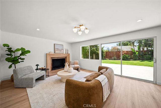 11743 Pala Mesa, Porter Ranch, CA 91326