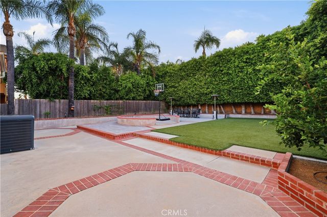 13638 Dronfield Avenue, Sylmar, CA 91342