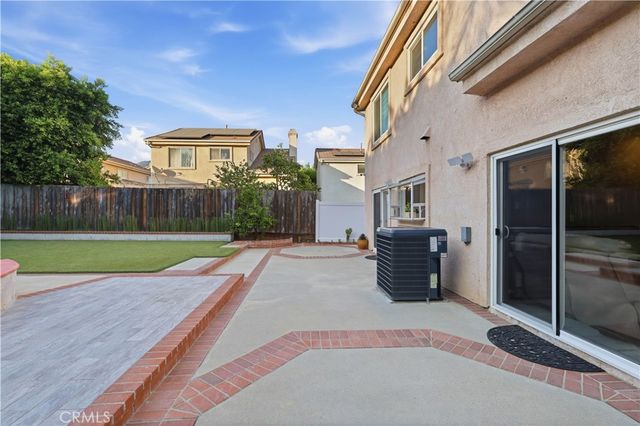 13638 Dronfield Avenue, Sylmar, CA 91342