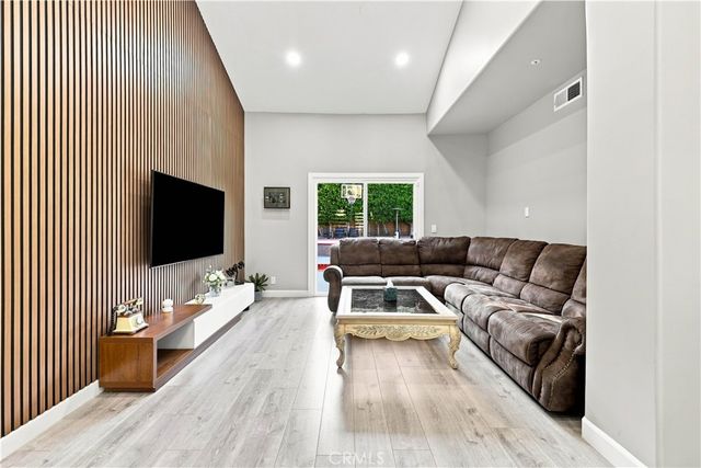 13638 Dronfield Avenue, Sylmar, CA 91342