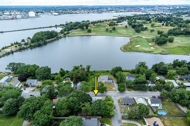 1402 S Broadway, East Providence, RI 02914