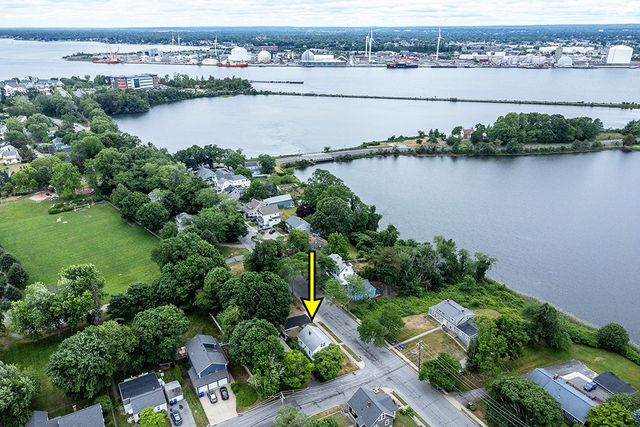 1402 S Broadway, East Providence, RI 02914