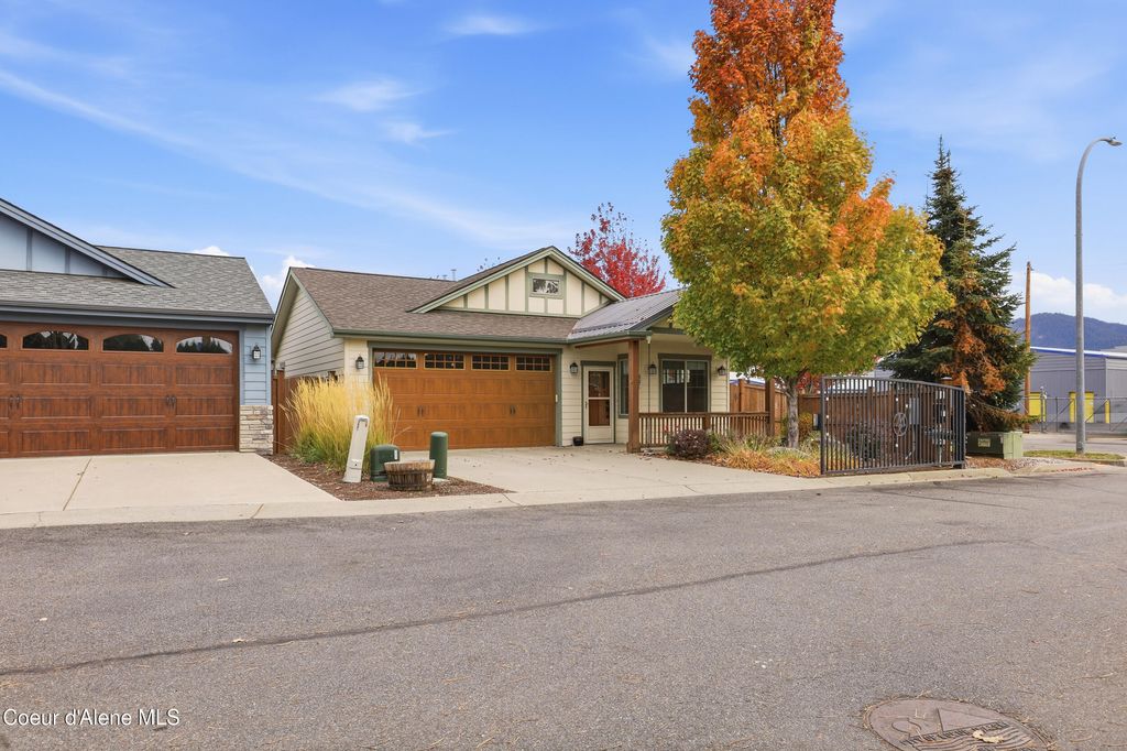 867 W Knoll LN, Coeur d'Alene, ID 83815 photo 2