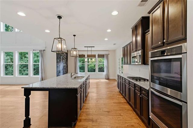 3930 Ivy Lawn Court, Buford, GA 30519