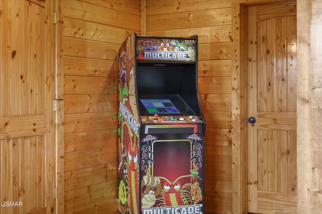 3032 Hickory Lodge Drive, Sevierville, TN 37862