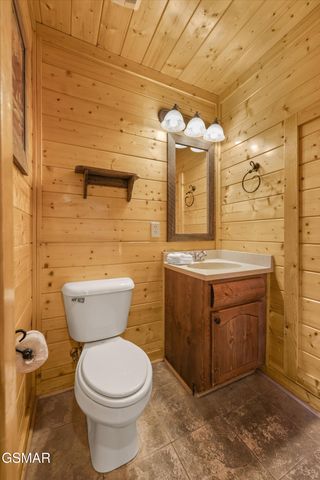 3032 Hickory Lodge Drive, Sevierville, TN 37862