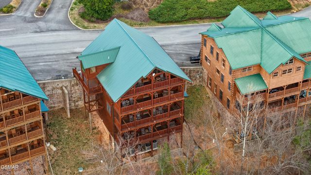 3032 Hickory Lodge Drive, Sevierville, TN 37862