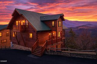 3032 Hickory Lodge Drive, Sevierville, TN 37862