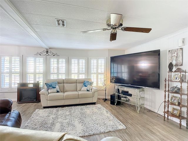 812 SWALLOW LANE M142, Osteen, FL 32764