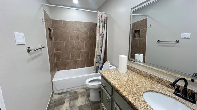 12318 Ashling Drive, Houston, TX 77477