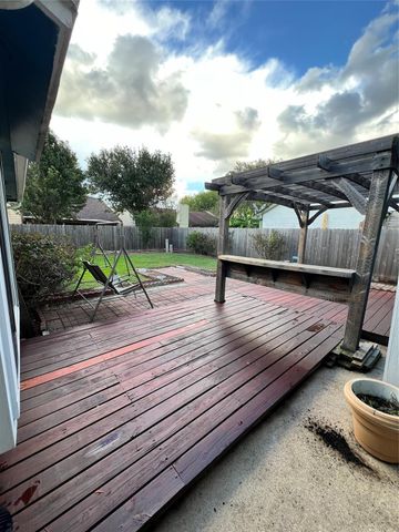12318 Ashling Drive, Houston, TX 77477