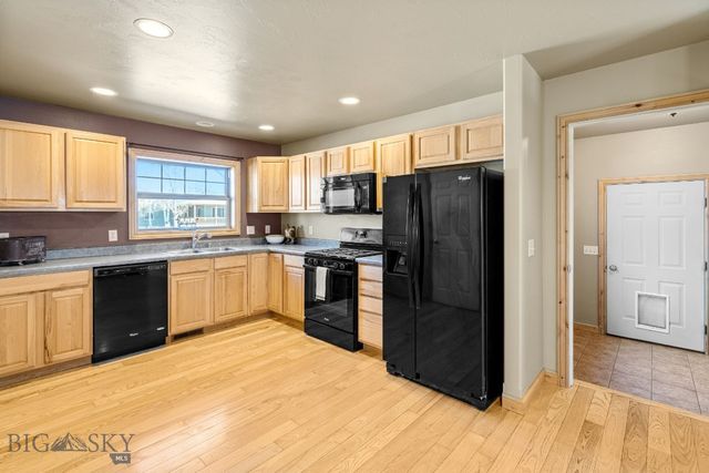 375 Mactavish Lane, Belgrade, MT 59714