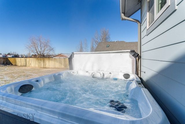 375 Mactavish Lane, Belgrade, MT 59714