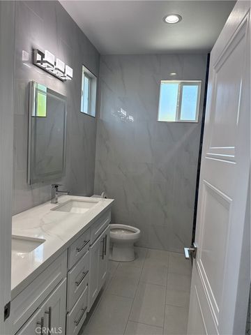 5272 Barcelona, La Palma, CA 90623