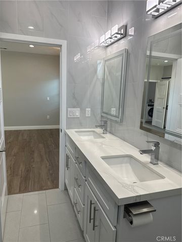 5272 Barcelona, La Palma, CA 90623