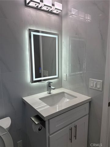 5272 Barcelona, La Palma, CA 90623