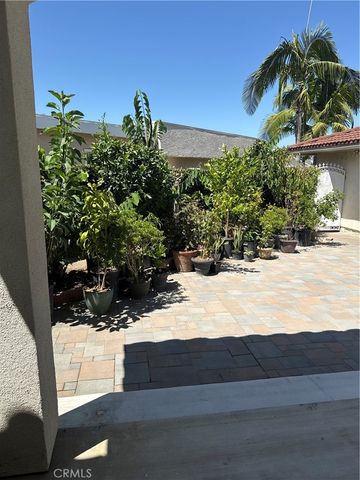 5272 Barcelona, La Palma, CA 90623