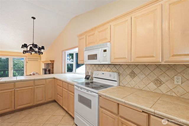 4706 Caldwell Road E, Edgewood, WA 98372