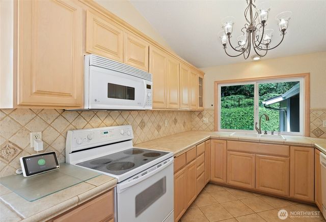 4706 Caldwell Road E, Edgewood, WA 98372