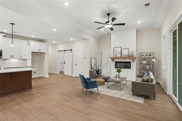 1632 McClung Road, Hiram, GA 30141