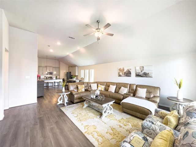 835 Sarasota Shore Dr Drive, Katy, TX 77493