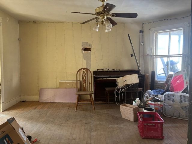 37 Longfellow St, Boston, MA 02122