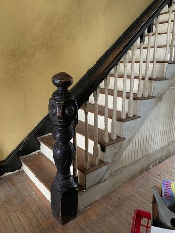 37 Longfellow St, Boston, MA 02122