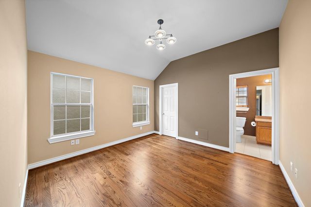 2927 Clinton Drive, Houston, TX 77020