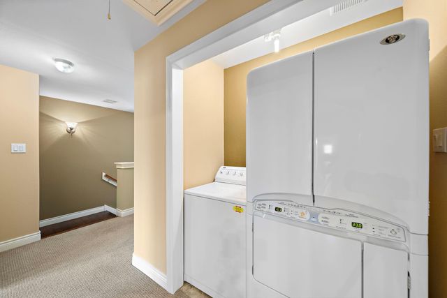 2927 Clinton Drive, Houston, TX 77020