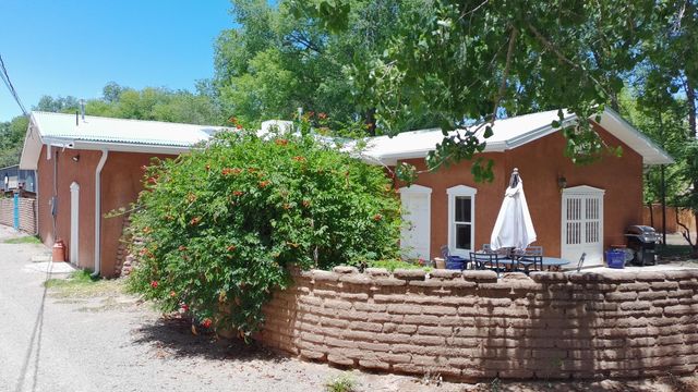 3819-3821 Corrales Road, Corrales, NM 87048
