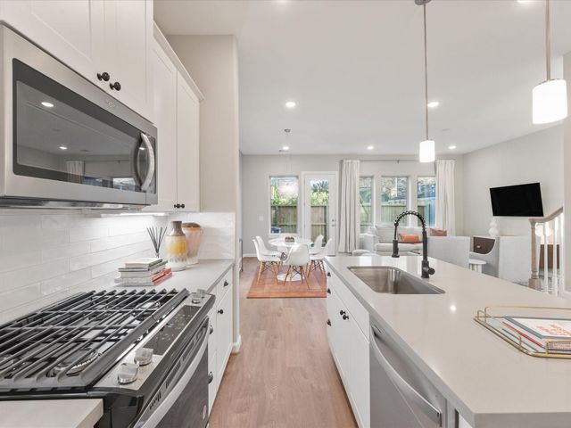 3422 Mansfield Street, Houston, TX 77091