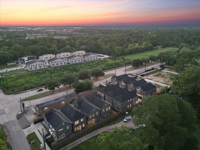 3422 Mansfield Street, Houston, TX 77091