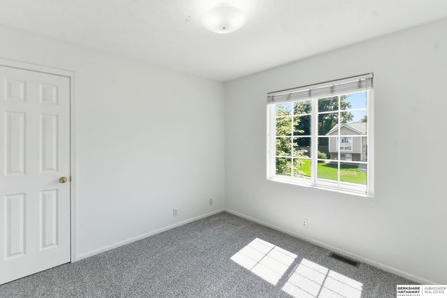 4215 N 170th Street, Omaha, NE 68116