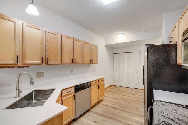 966 Princeton Avenue, Shakopee, MN 55379