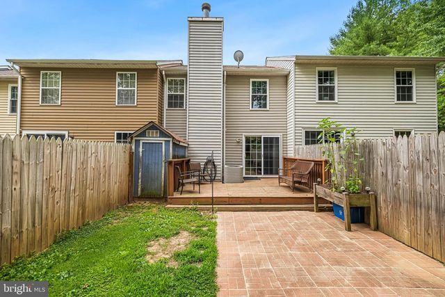 942 GAMING SQ, Hampstead, MD 21074