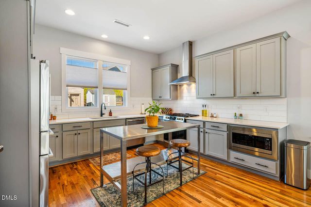 646 Great Ridge Parkway, Chapel Hill, NC 27516