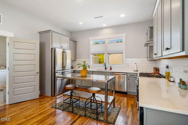 646 Great Ridge Parkway, Chapel Hill, NC 27516