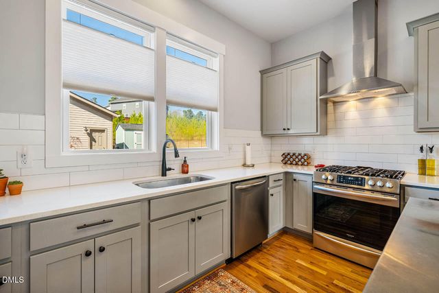 646 Great Ridge Parkway, Chapel Hill, NC 27516