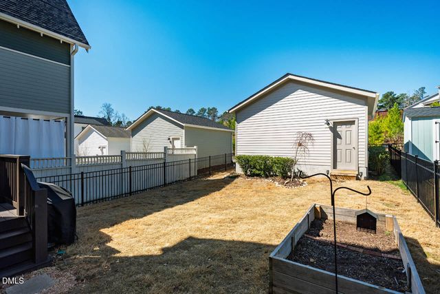 646 Great Ridge Parkway, Chapel Hill, NC 27516