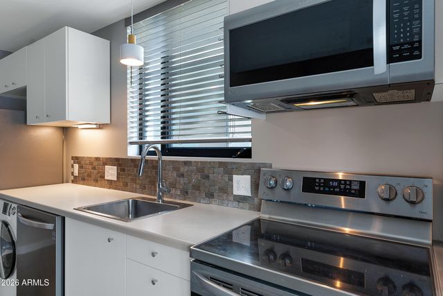 1480 S RITA Lane, Tempe, AZ 85281