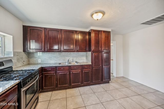 4441 S 8TH Street, Phoenix, AZ 85040