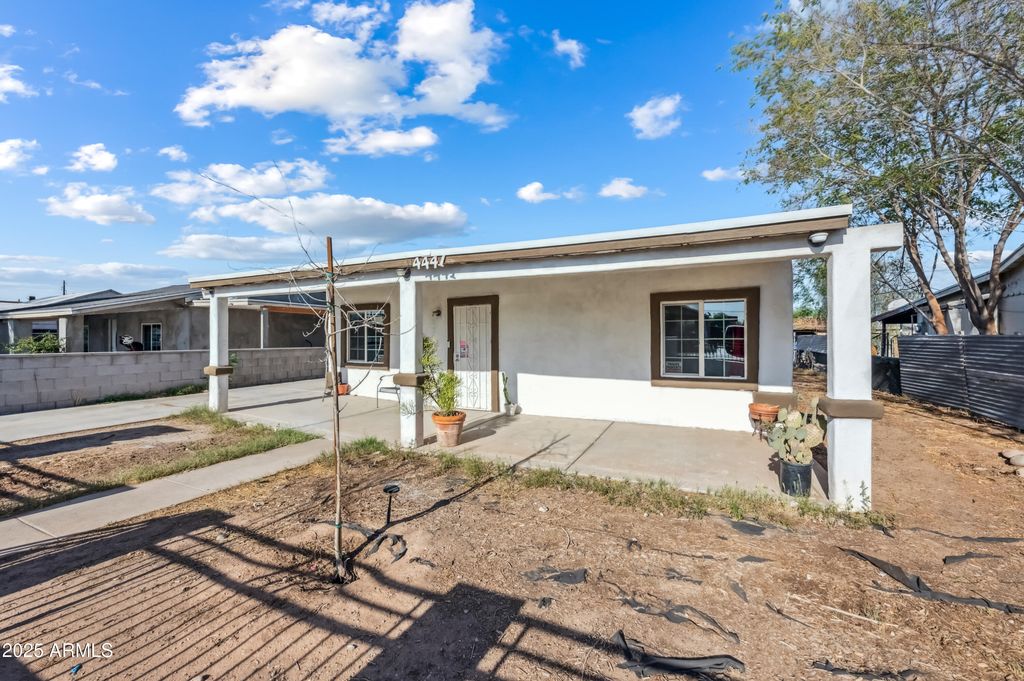 4441 S 8TH Street, Phoenix, AZ 85040